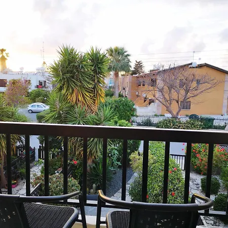 Tedy's Townhouse-margarita Gardens Paphos