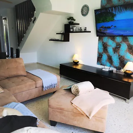 Tedy's Townhouse-margarita Gardens Paphos