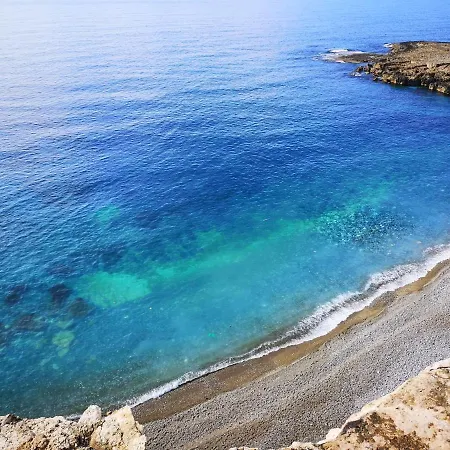 Tedy's Townhouse-margarita Gardens * Paphos