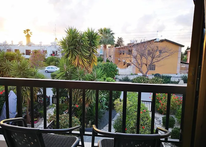 Tedy's Townhouse-margarita Gardens Paphos