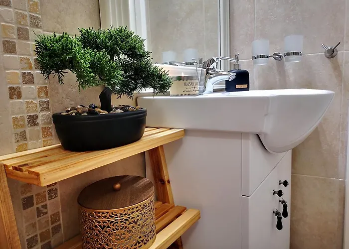 Tedy's Townhouse-margarita Gardens Vakantiehuis *