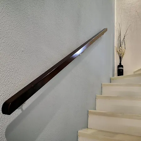 Tedy's Townhouse-margarita Gardens